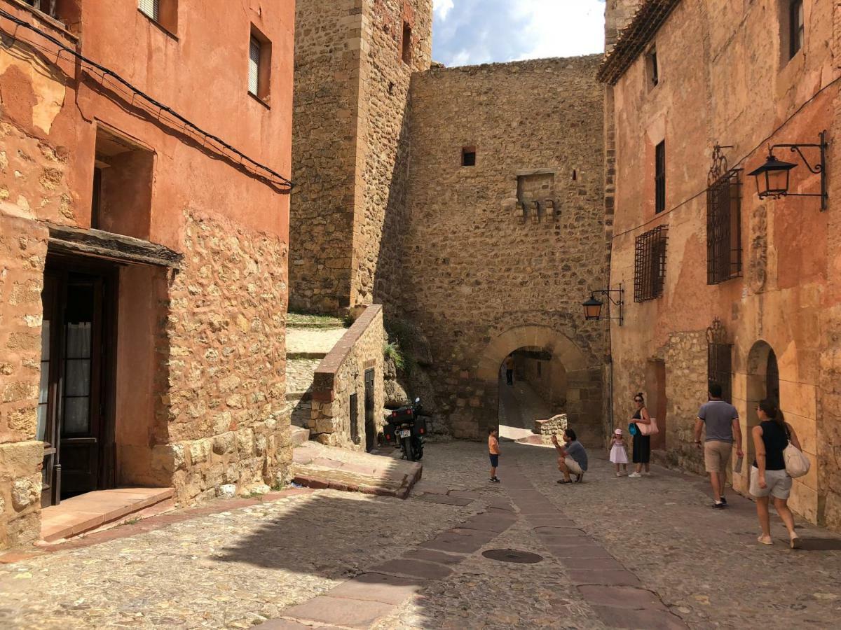 Casa De La Roca Apartment Albarracin Exterior photo